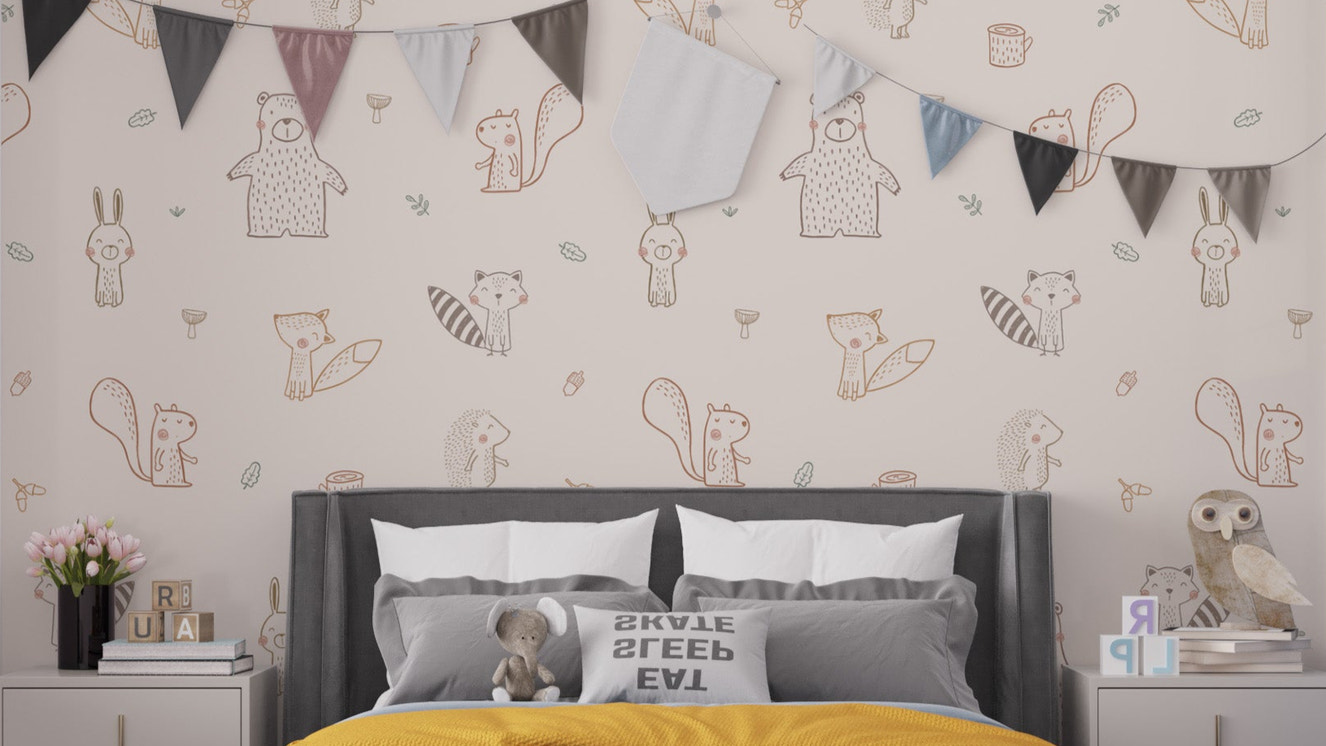 Adorable baby forest friends wallpaper for kids' rooms.
