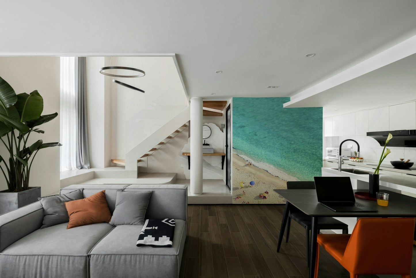 blue ocean water and clear sky

