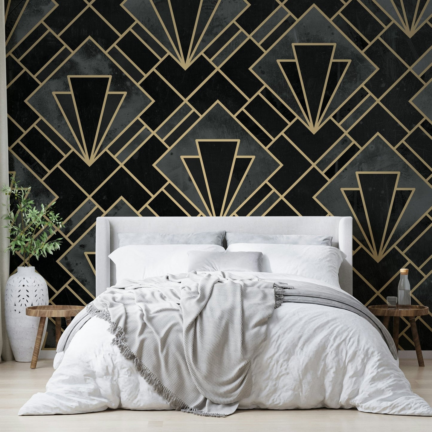 Structured wallpaper with mosaic layout


