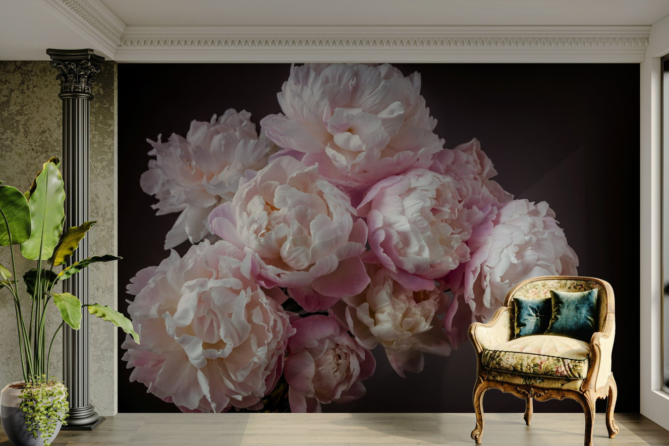 Detailed floral textures.

