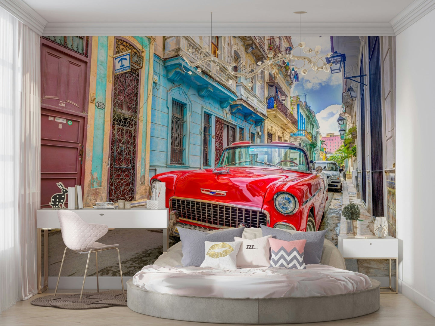 Serene Cuban cruise mural bringing coastal vibes indoors


