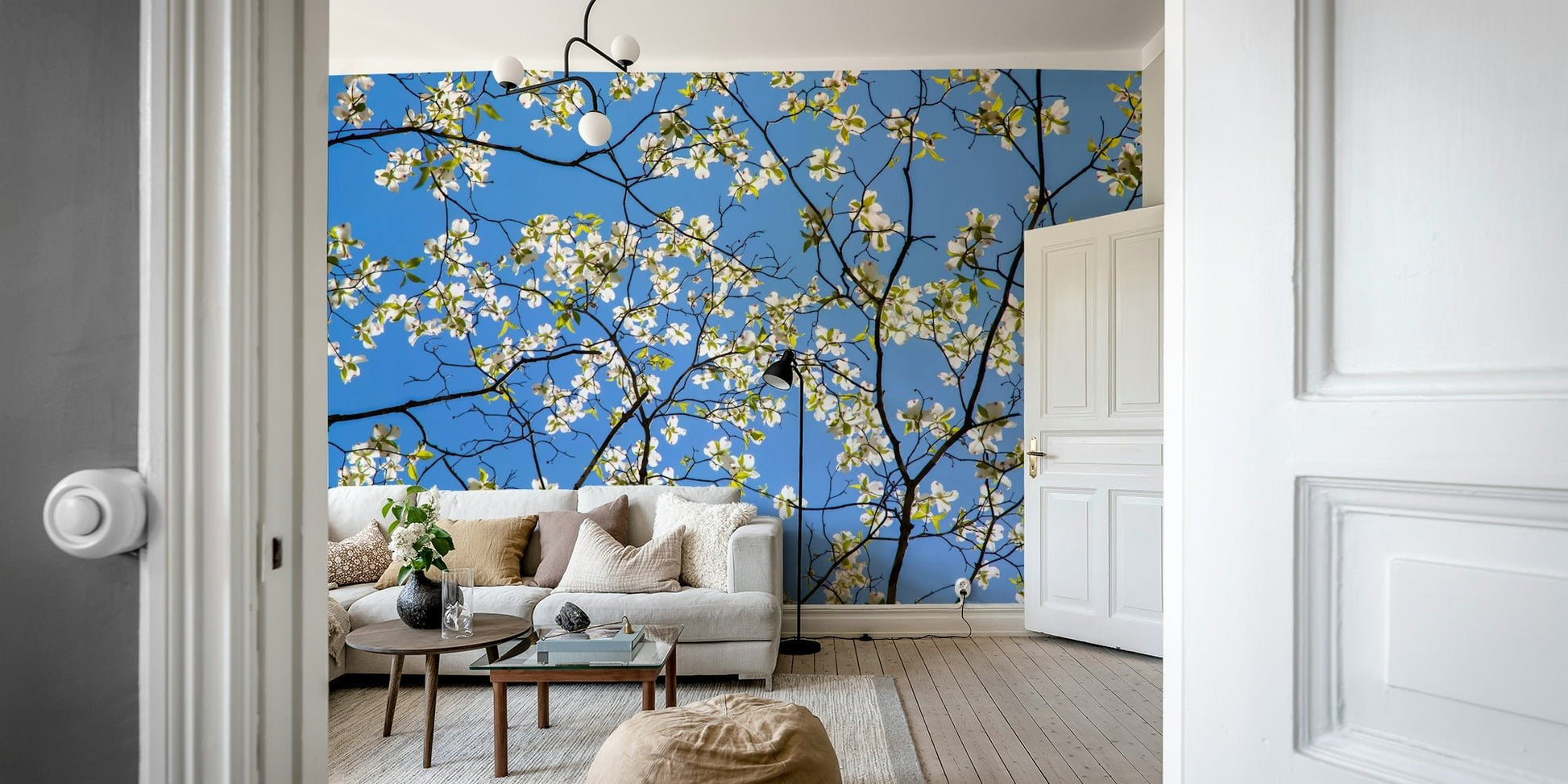 Nature-inspired wall design with floral touch
