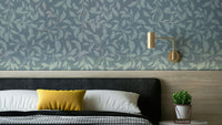 A serene and elegant wallpaper pattern.
