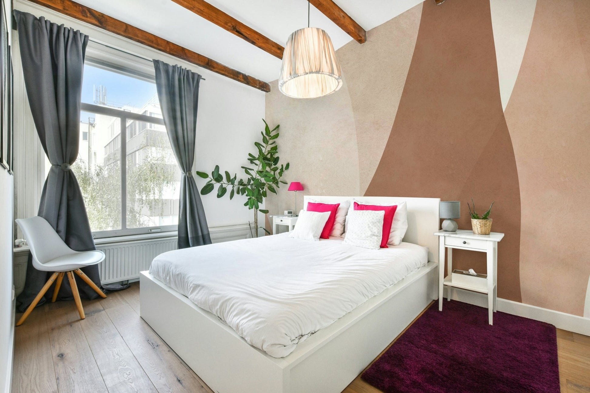 The image shows a repeating abstract pattern.

