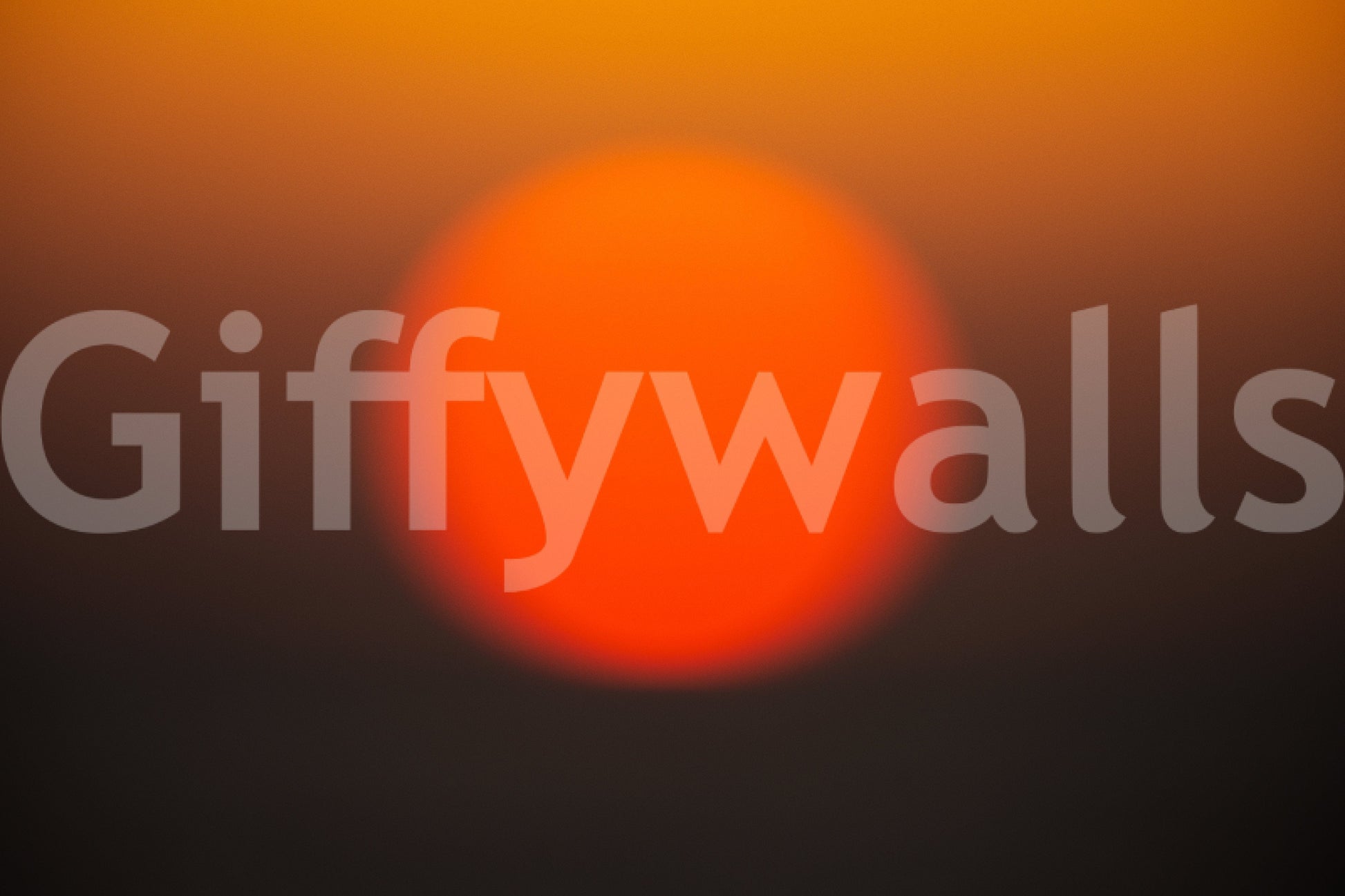 A detail of the warm tones in the sky.