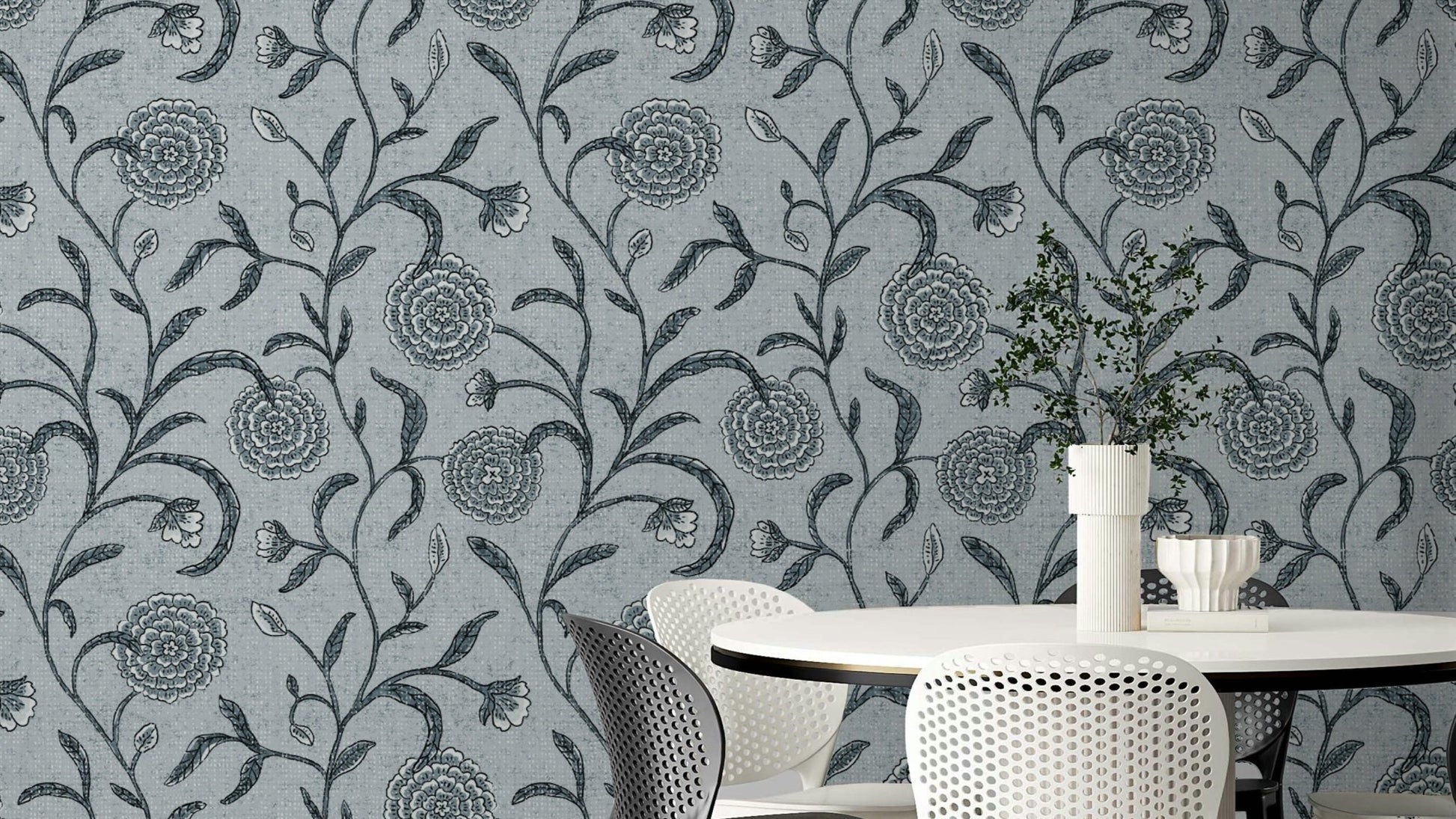 A soft and calming floral wallpaper pattern.
