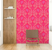 Floral damask pattern wallpaper.

