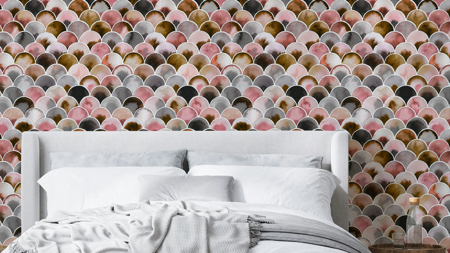 Japandi-style wallpaper in pink and gold tones

