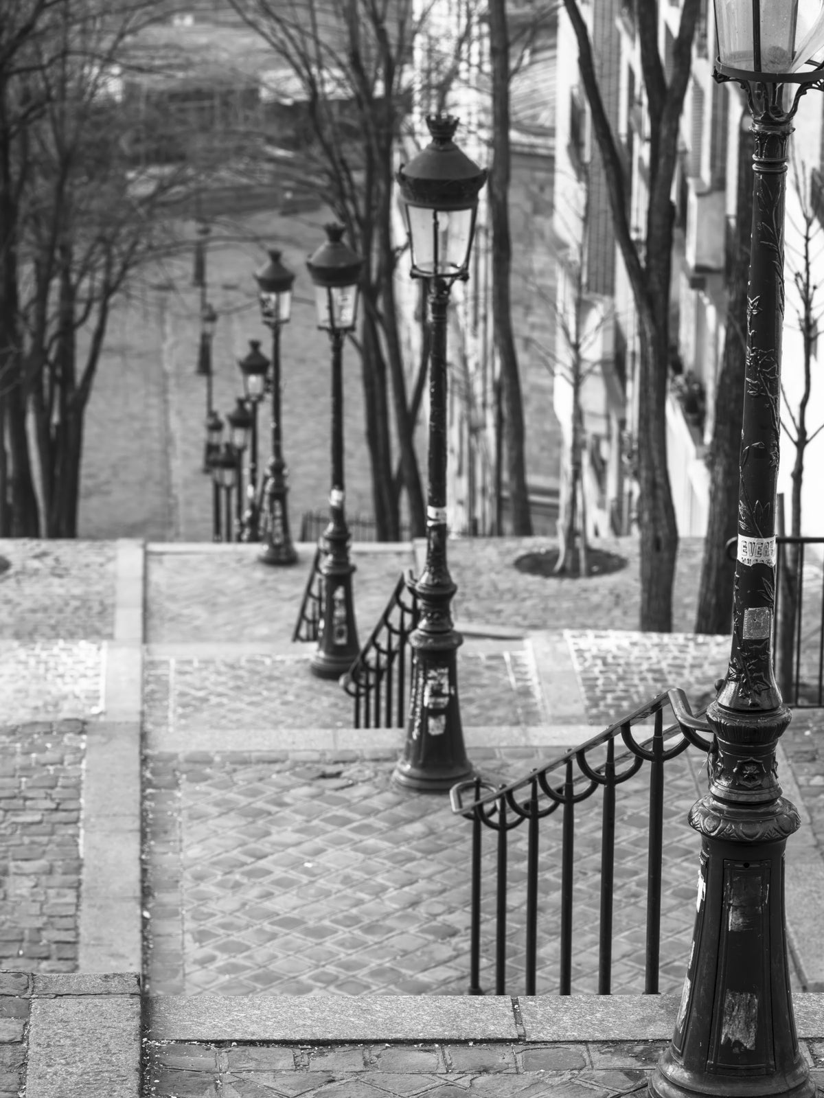 Montmartre trappevægmaleri in your room — zoomed