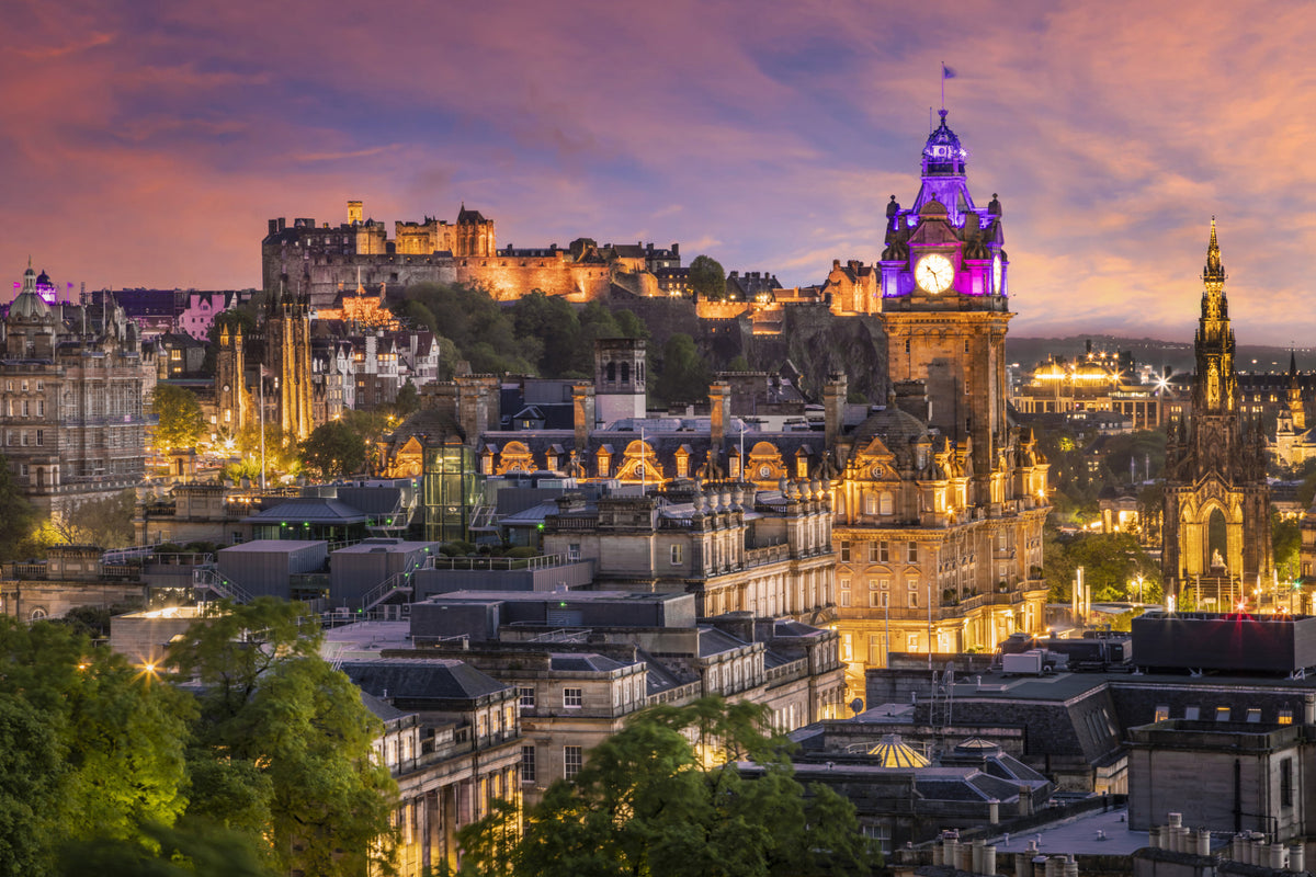Fantastico tramonto nel murale del muro di Edimburgo in your room