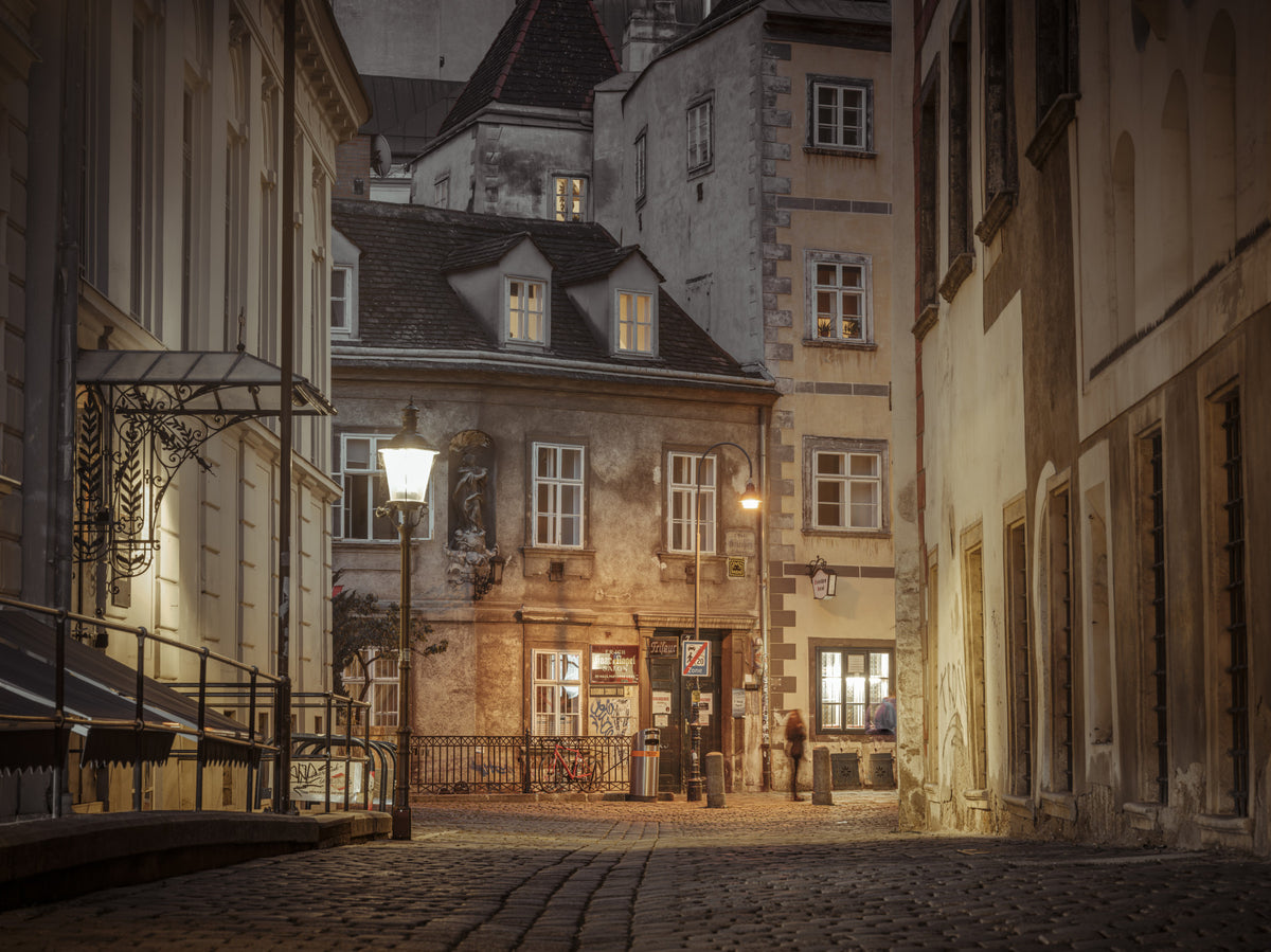 Nachtmarken auf einem malerischen Straßenwandern in your room — zoomed