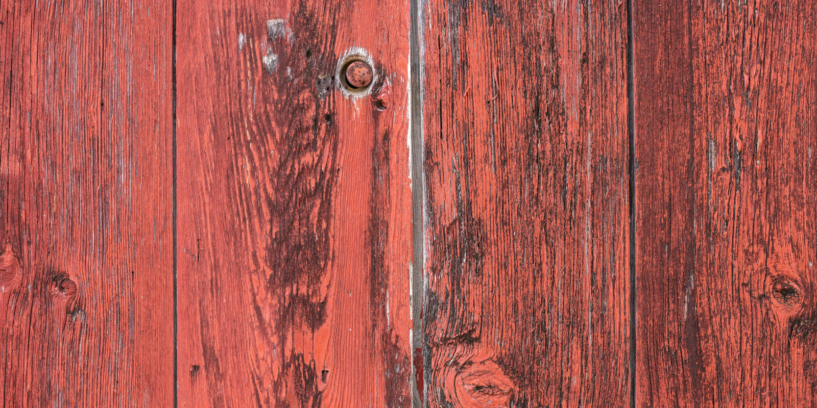 Murale de mur en bois rouge vieilli