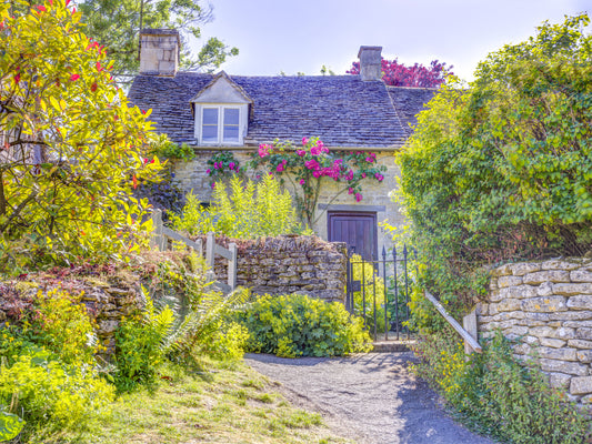Fresque murale de charmant cottage campagnard