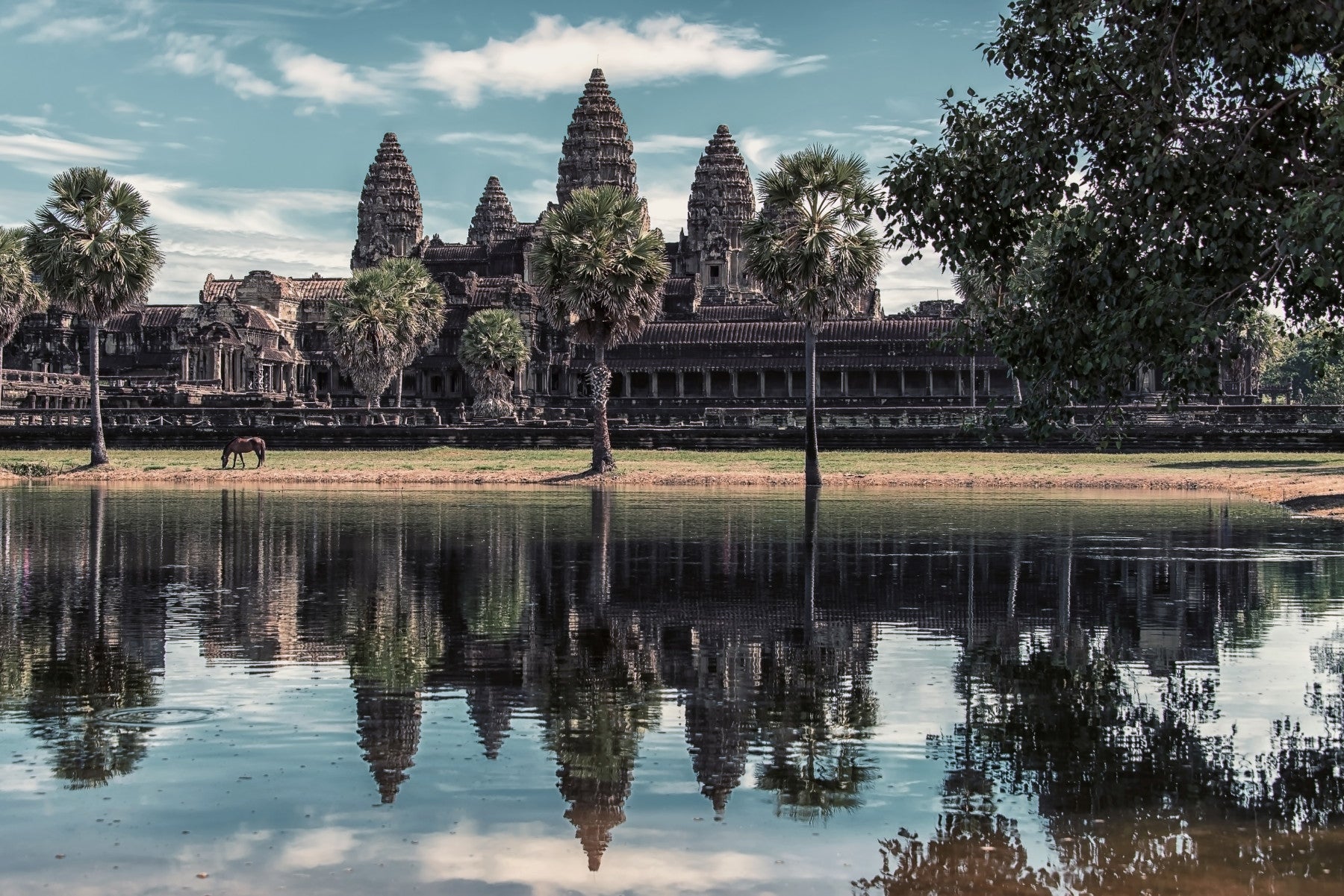 Fresque murale reflet d'Angkor Wat