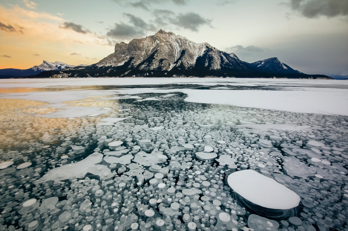 Frozen Bubbles: Mountain Vista Wall Mural -2414949