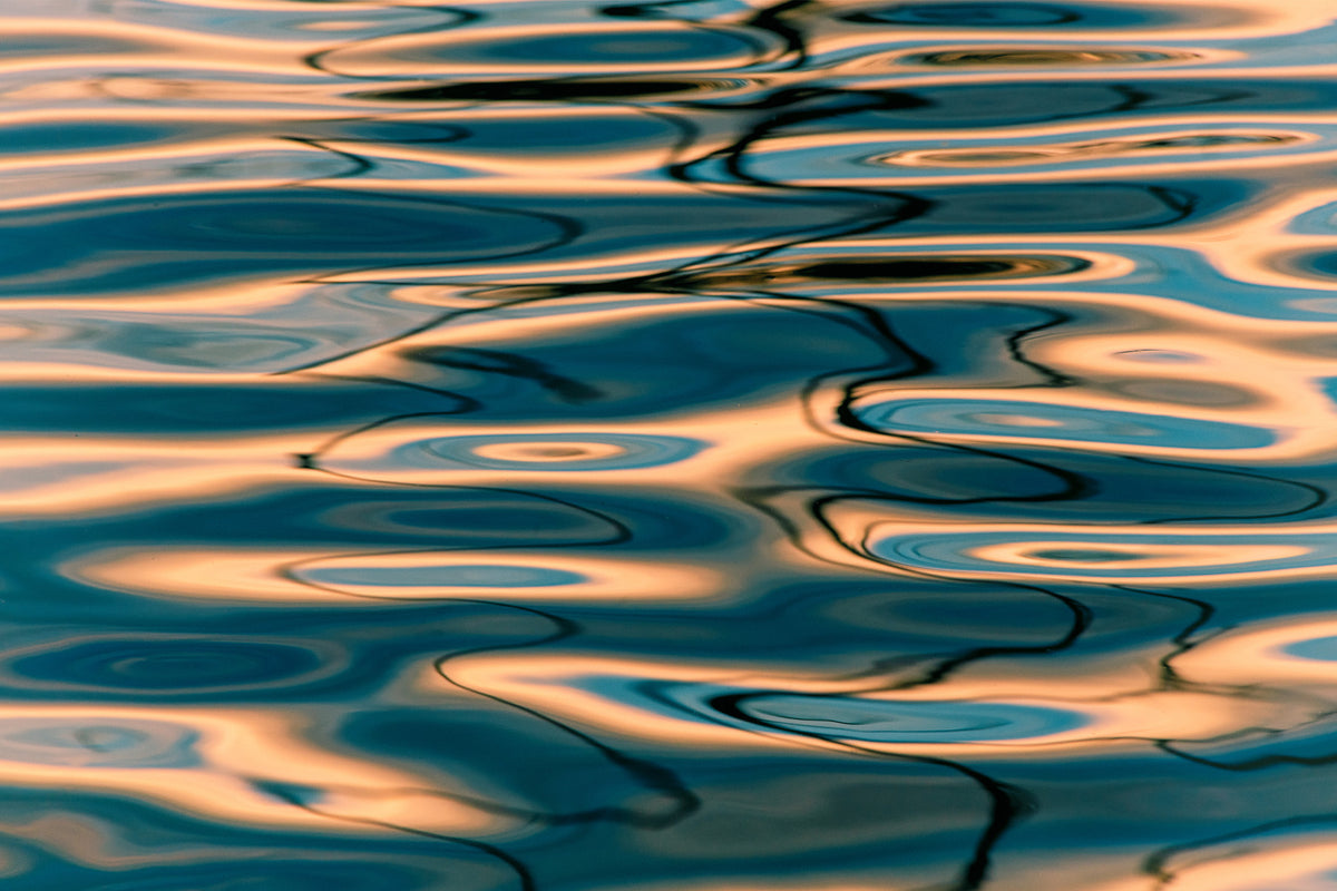 Or Liquide : Fresque Murale Reflets Azur -2218520 in your room