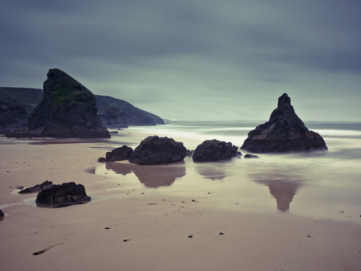 Bedruthan Steps Beach Wall Mural in your room