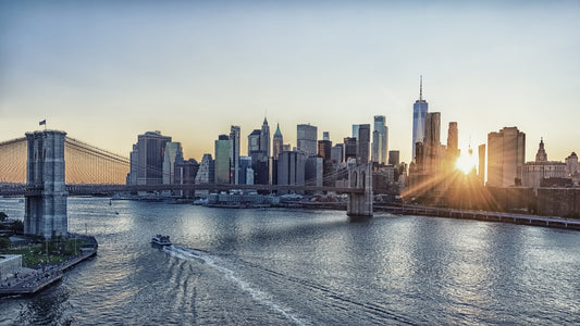 Murale con lo skyline di New York all'alba