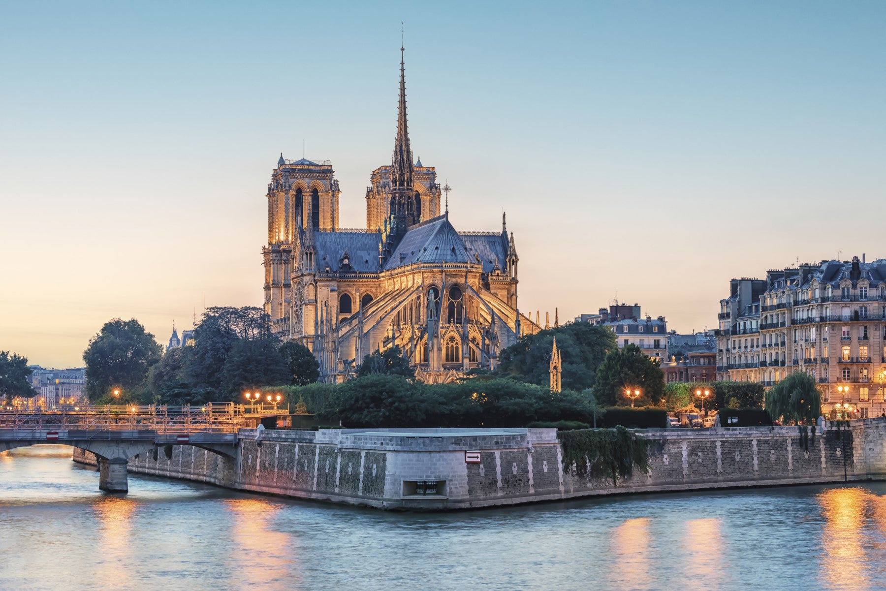 Fresque murale Notre-Dame Sérénité