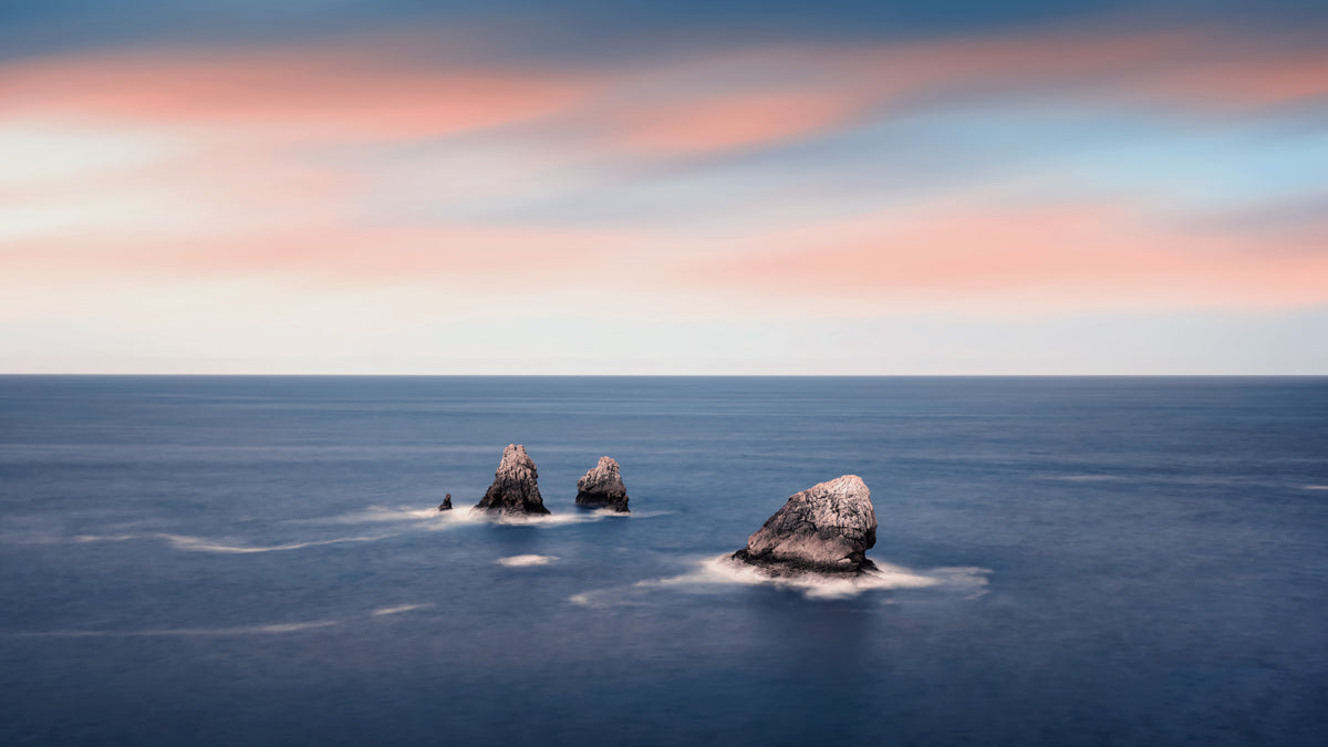 Muurschildering 'Ocean's Blush' in your room — zoomed