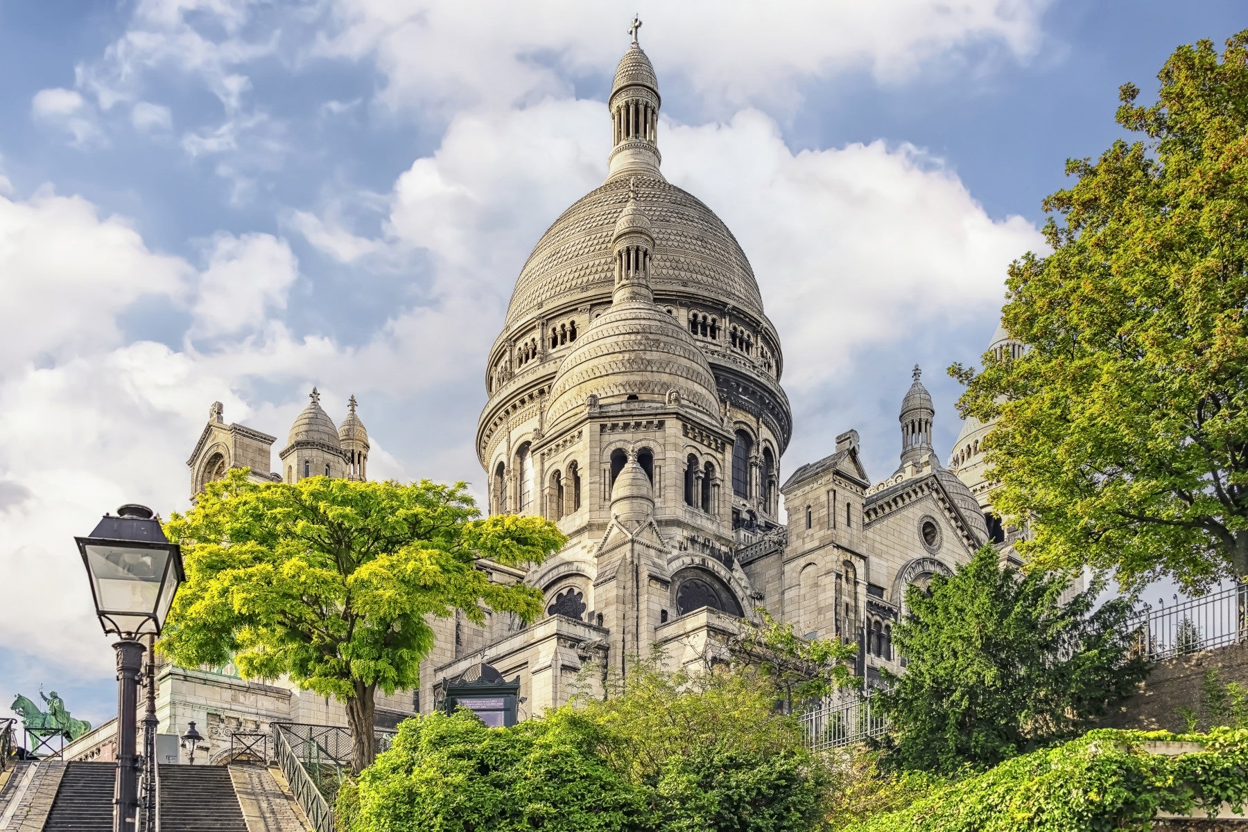 Sacré-Cœur Majesteit muurschildering in your room — zoomed