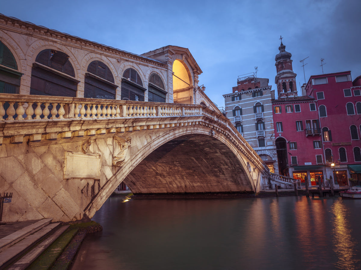 Murale di Venezia al tramonto in your room — zoomed