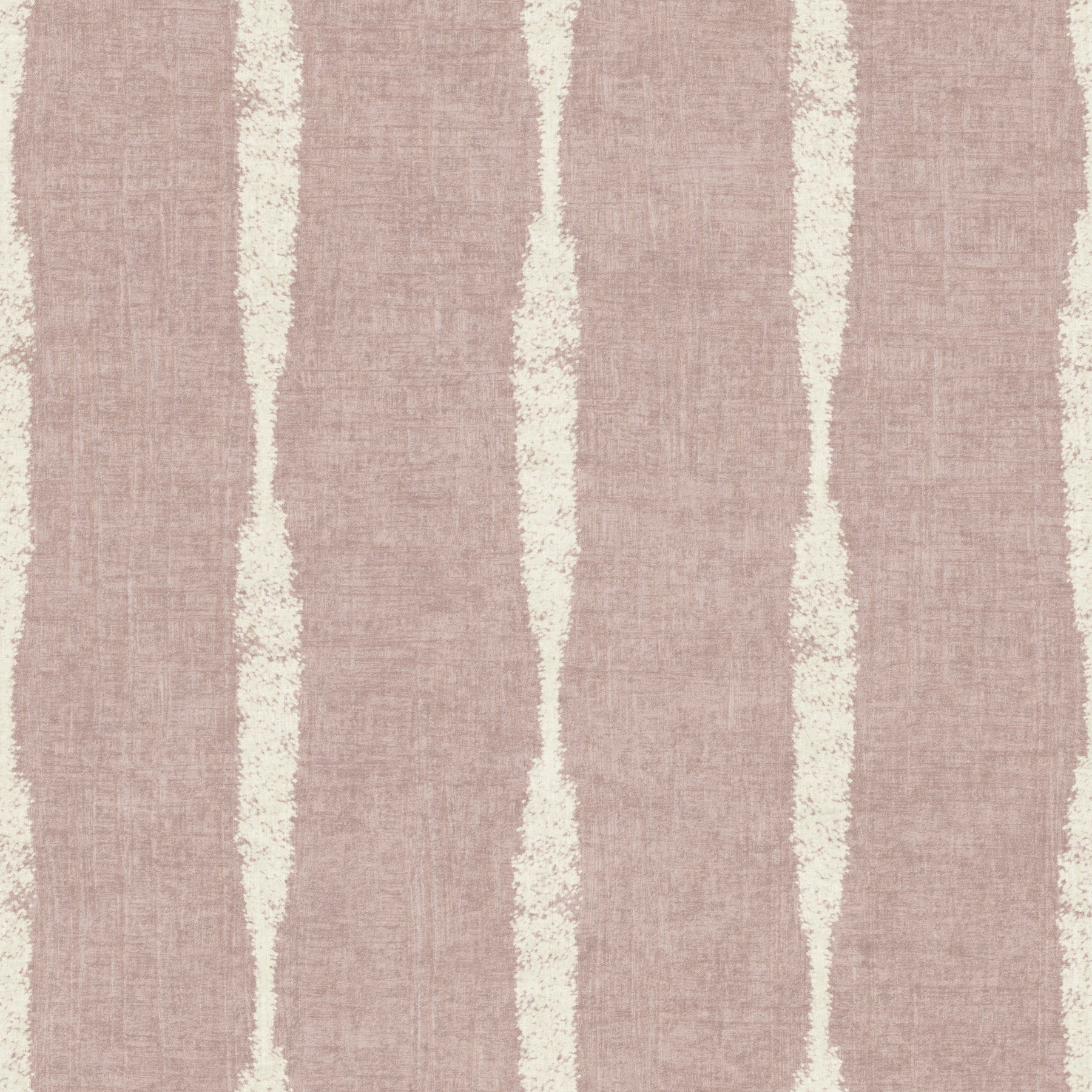 Carta da parati a righe distressed testurizzate crema su rosa nudo