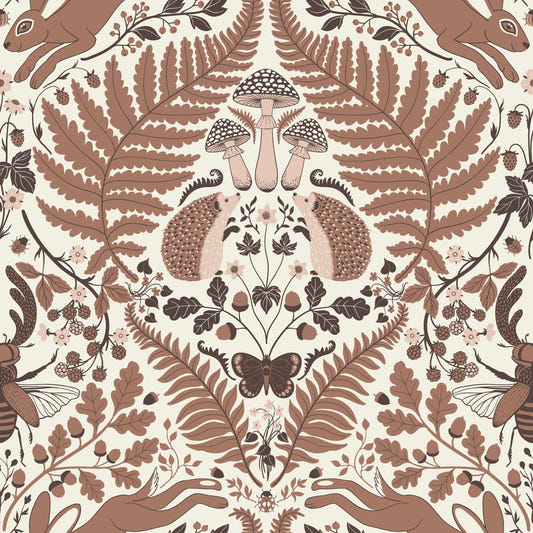 Woodland Whispers/Eulen und Eichhörnchen in der Eiche/mocha mousse braun und arona blau Tapete⁠