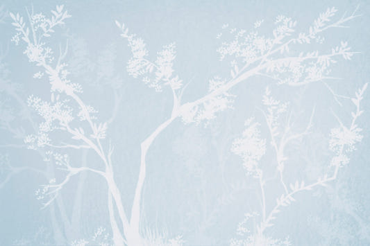 Murale da parete silhouette di fiori blu eterei in tonalità neutre