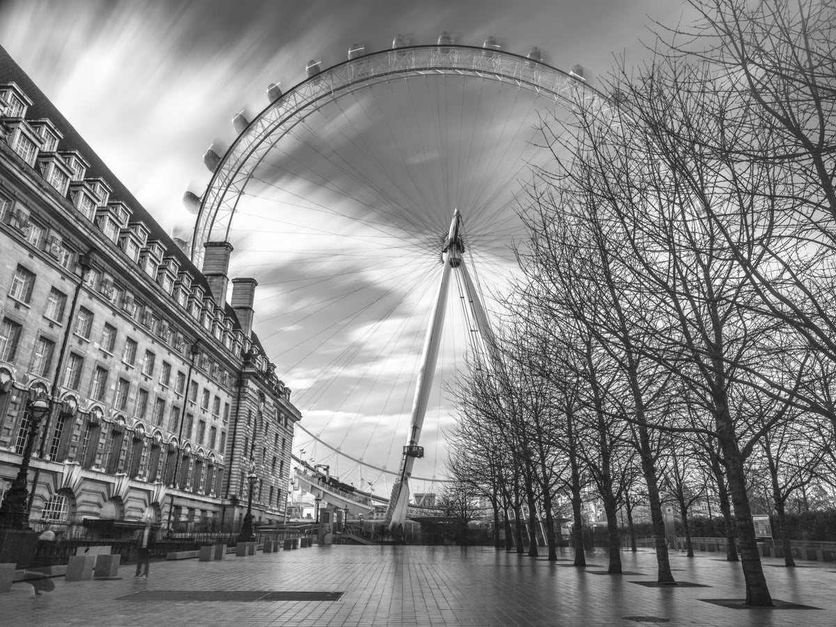 London Eye: Murală de perete Majestatea Monocromă in your room