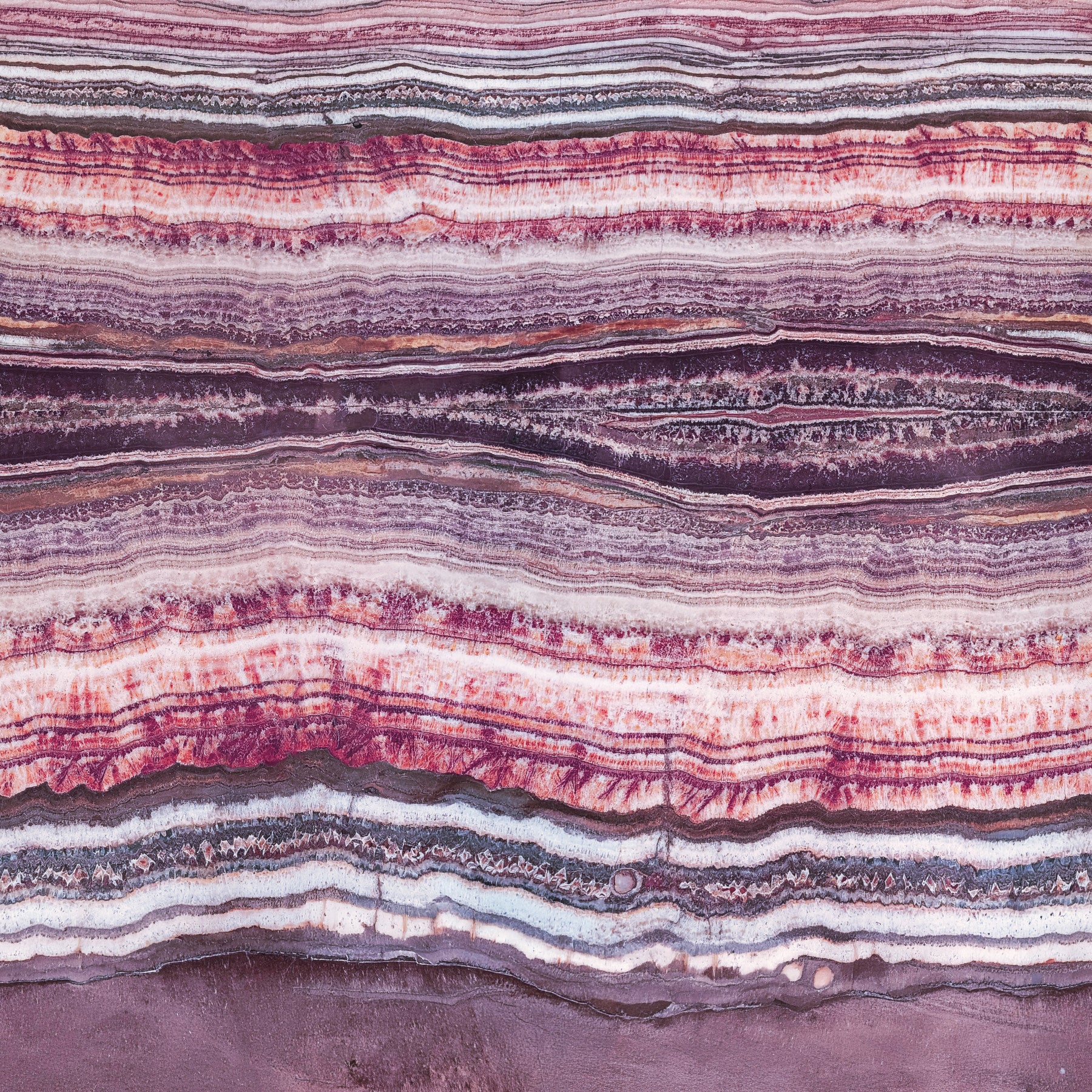 Crimson & Amethyst Strata muurschildering