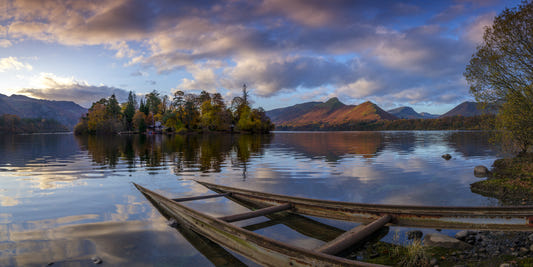 Reflets du Lac : Fresque Murale Éclat d'Automne