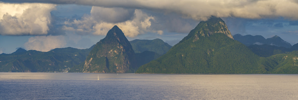 Caribbean Majesty: Pitons Serenity Vægmaleri in your room — zoomed