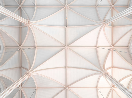 Murale da parete con volte gotiche a soffitto