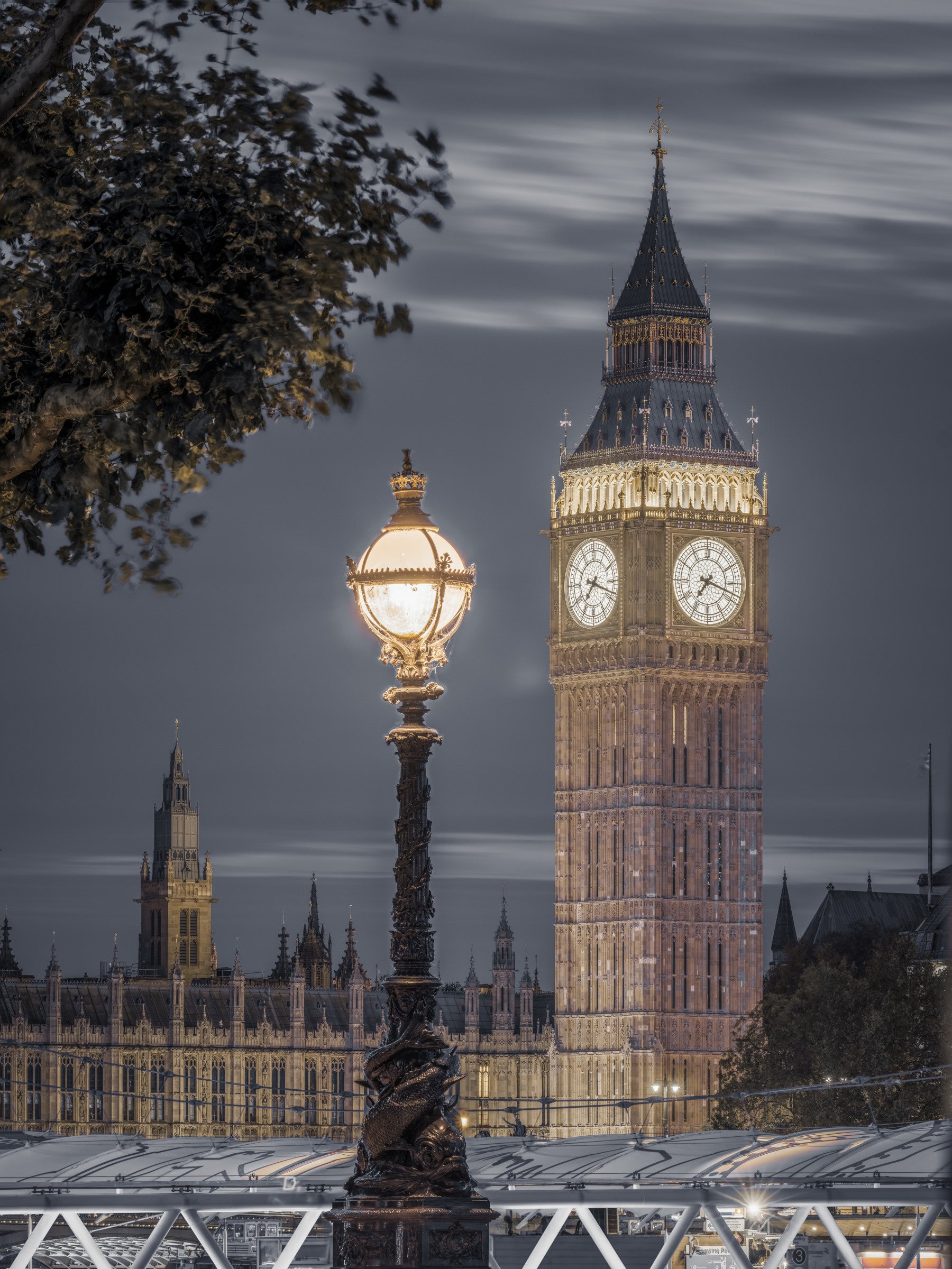 Fototapet cu Turnul Ceasului din Londra în scenă de amurg
