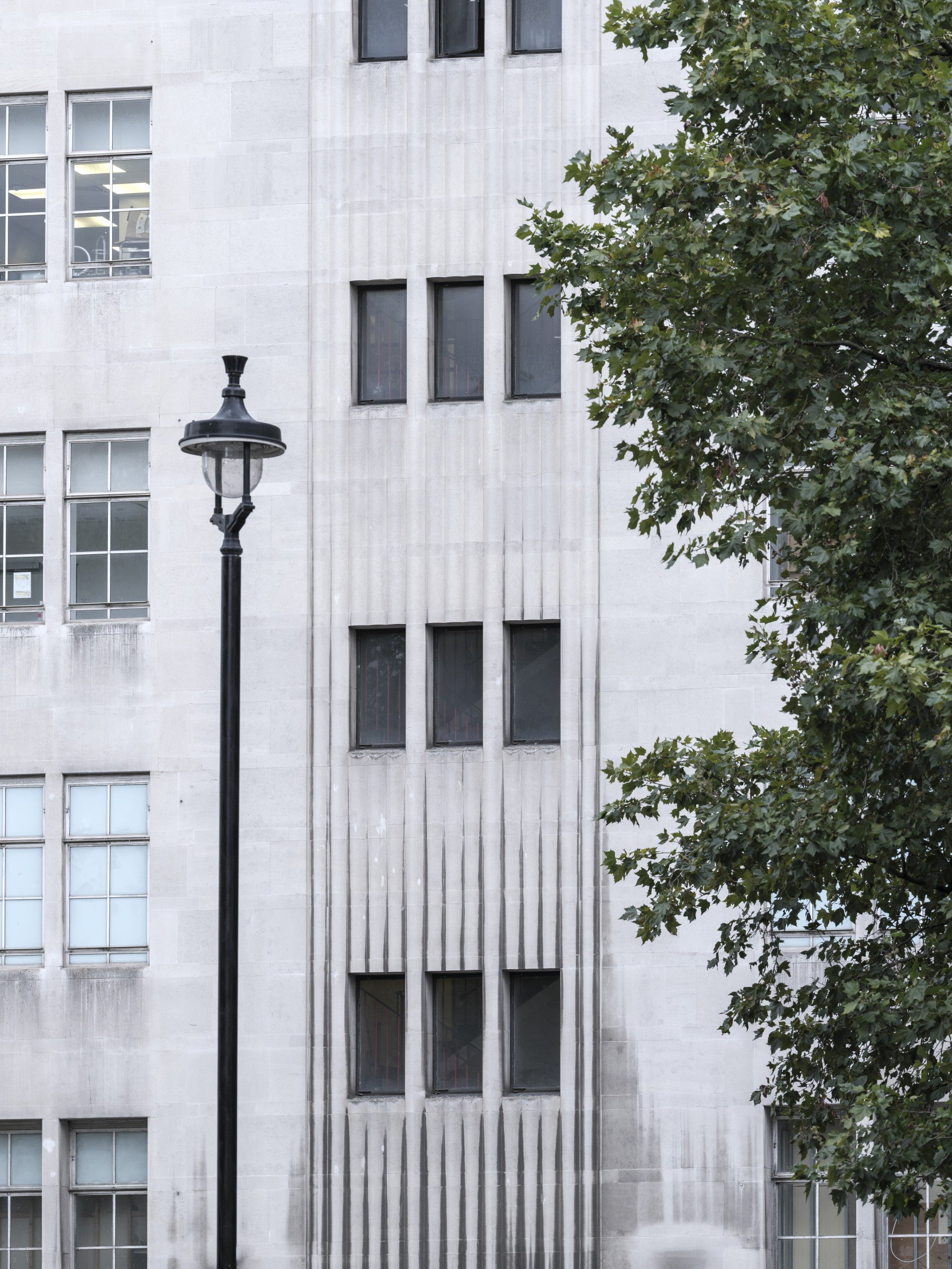 Urban fasadgeometri väggmålning