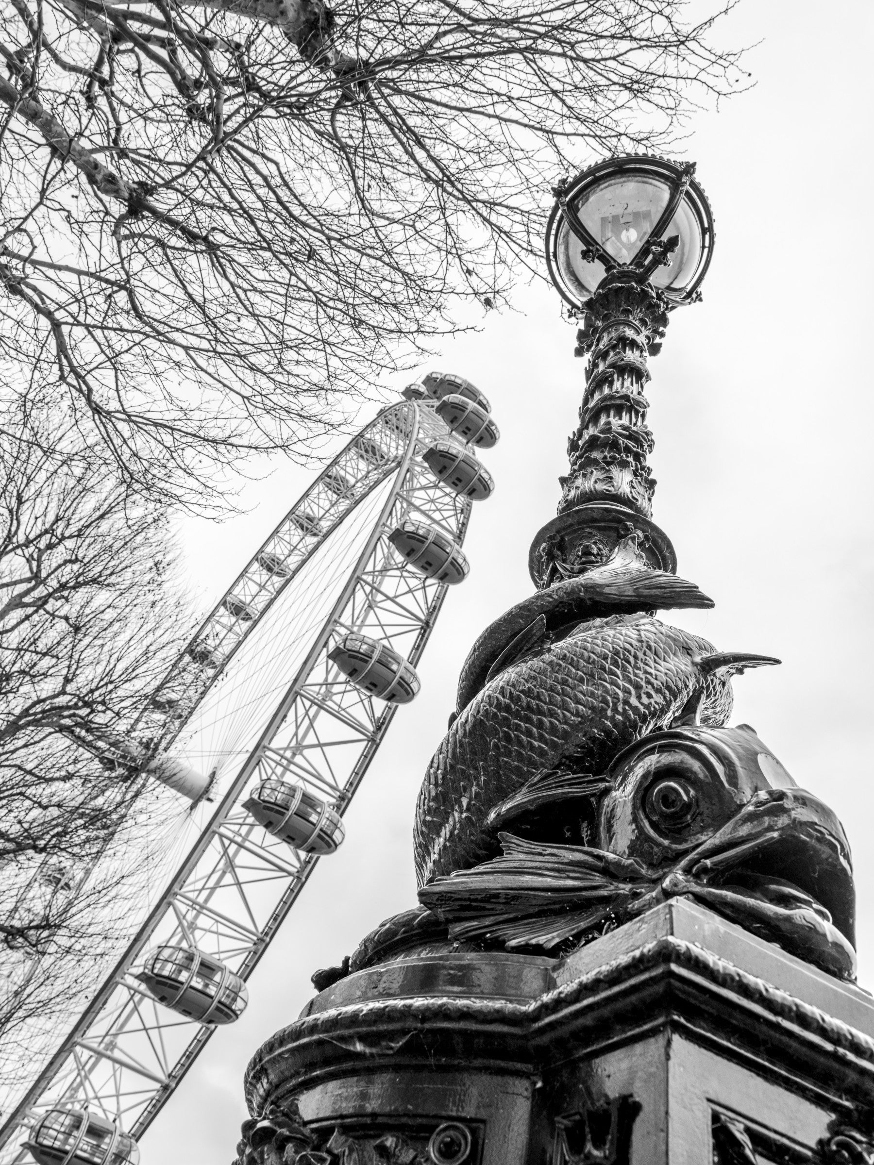 Wandbild mit dem Londoner Wahrzeichen Riesenrad und Laternenpfahl