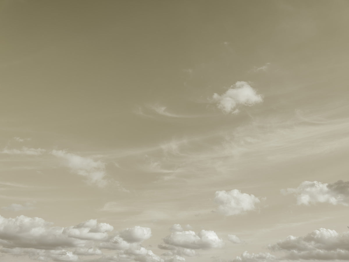 Wandbild „Gedämpfte Wolken – Ätherischer Horizont“