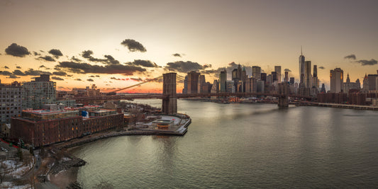 Wandbild „Golden Hour – Skyline der Brooklyn Bridge“