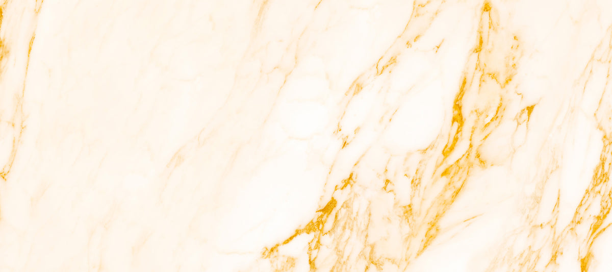 Wandbild mit weißer Marmorplatte und goldenen Adern in your room — zoomed