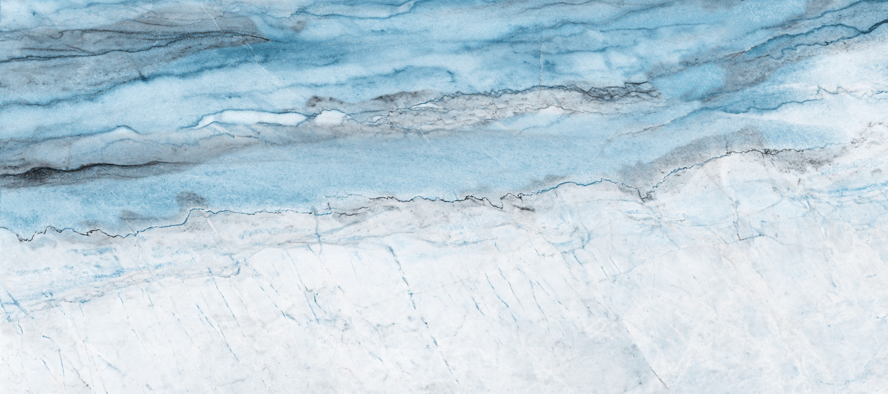 Papier peint panoramique en marbre veiné bleu céruléen