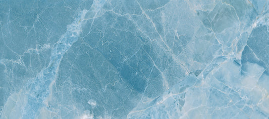 Papier peint panoramique effet pierre veinée bleu céruléen
