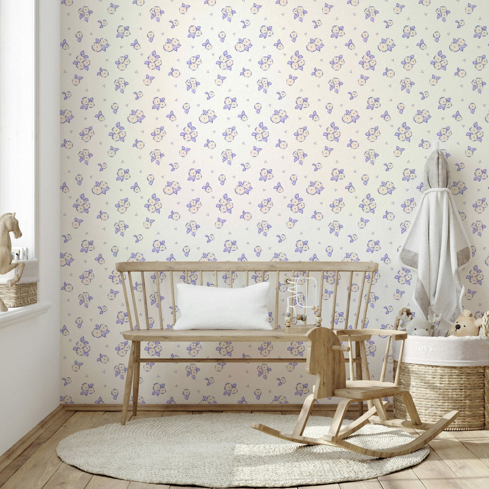 Lilac Blooms Wallpaper - Delicate Floral Art