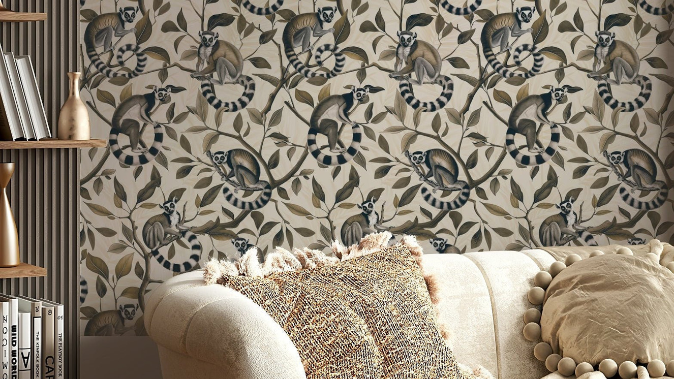 Lemur wallpaper with neutral background

