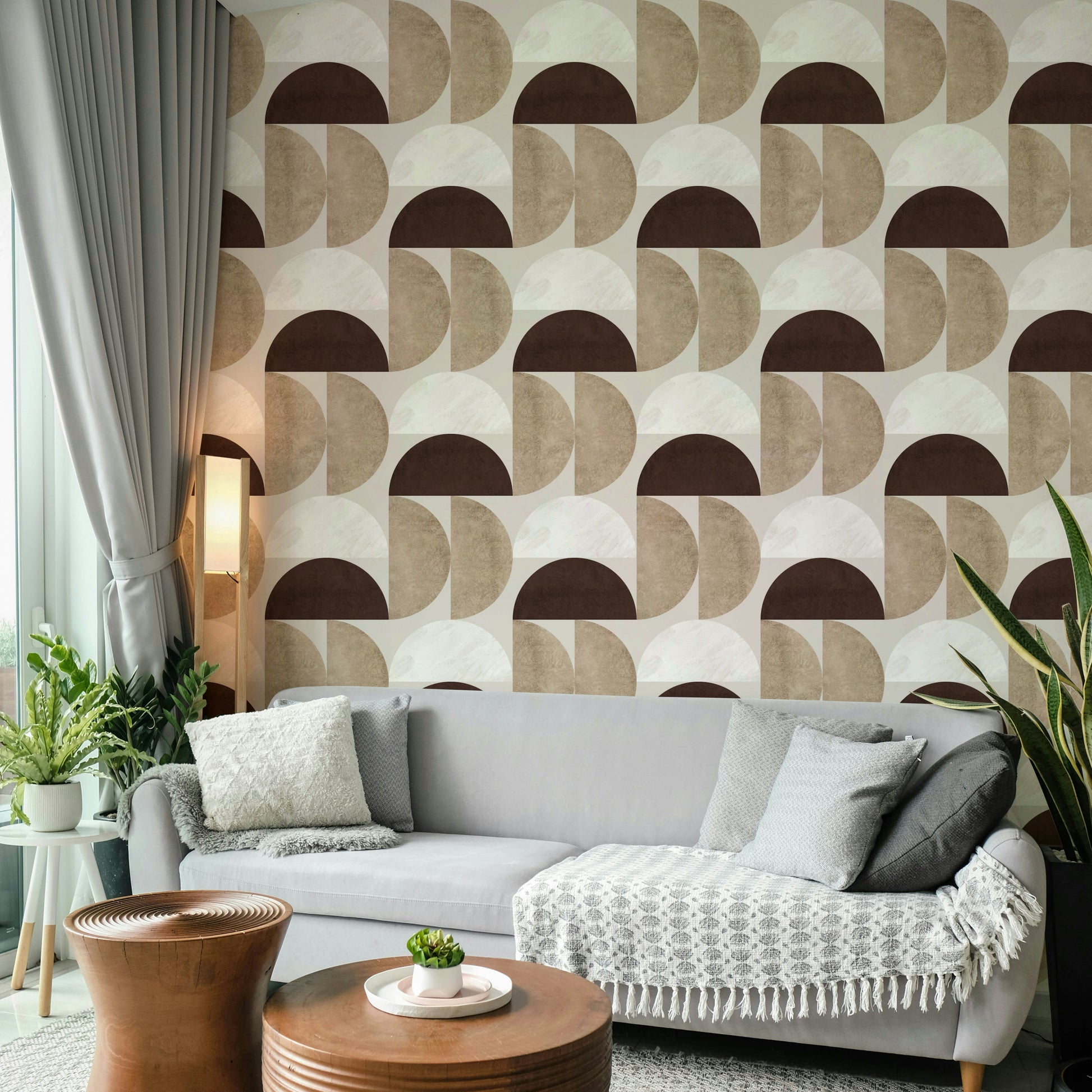 Stylish mid-century wallpaper with arcs

