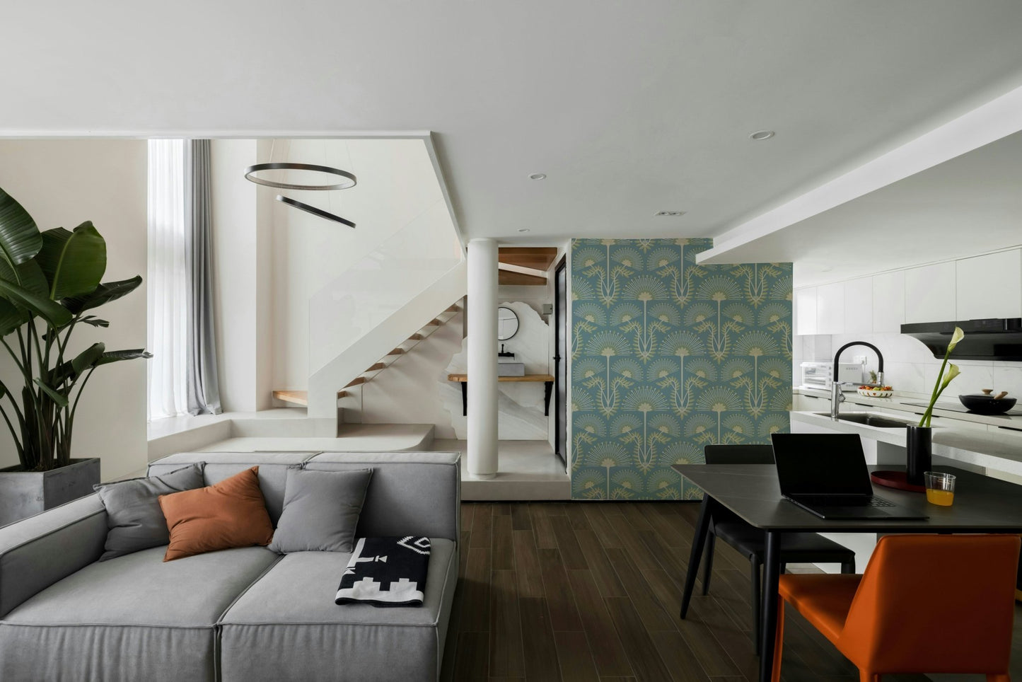 Suitable for a traditional, Art Deco, or contemporary elegant interior.
