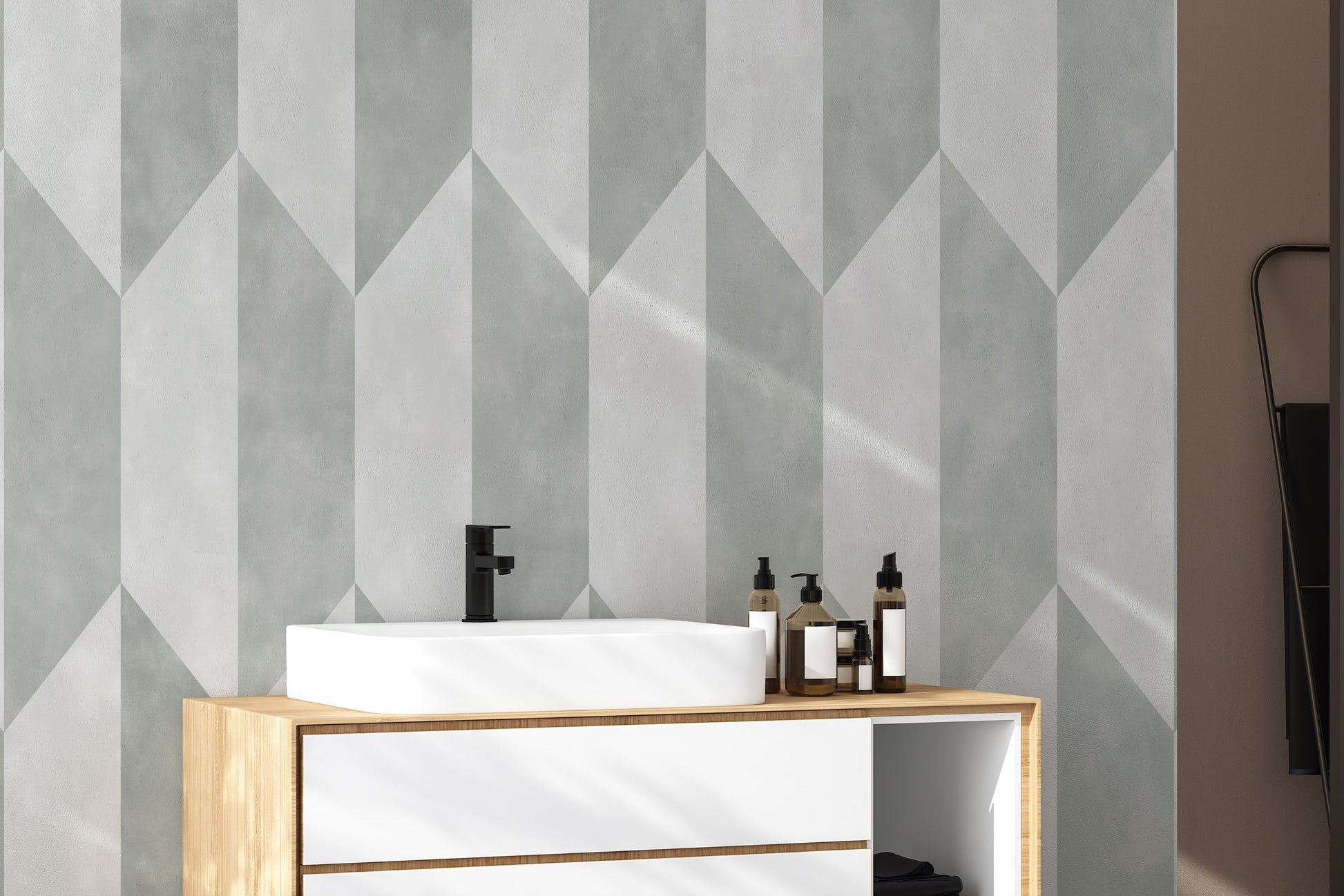 Contemporary gray wallpaper with geometric design
