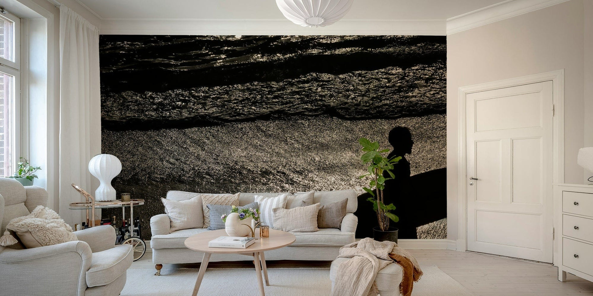 A high-angle view of the wall mural with natural light.

