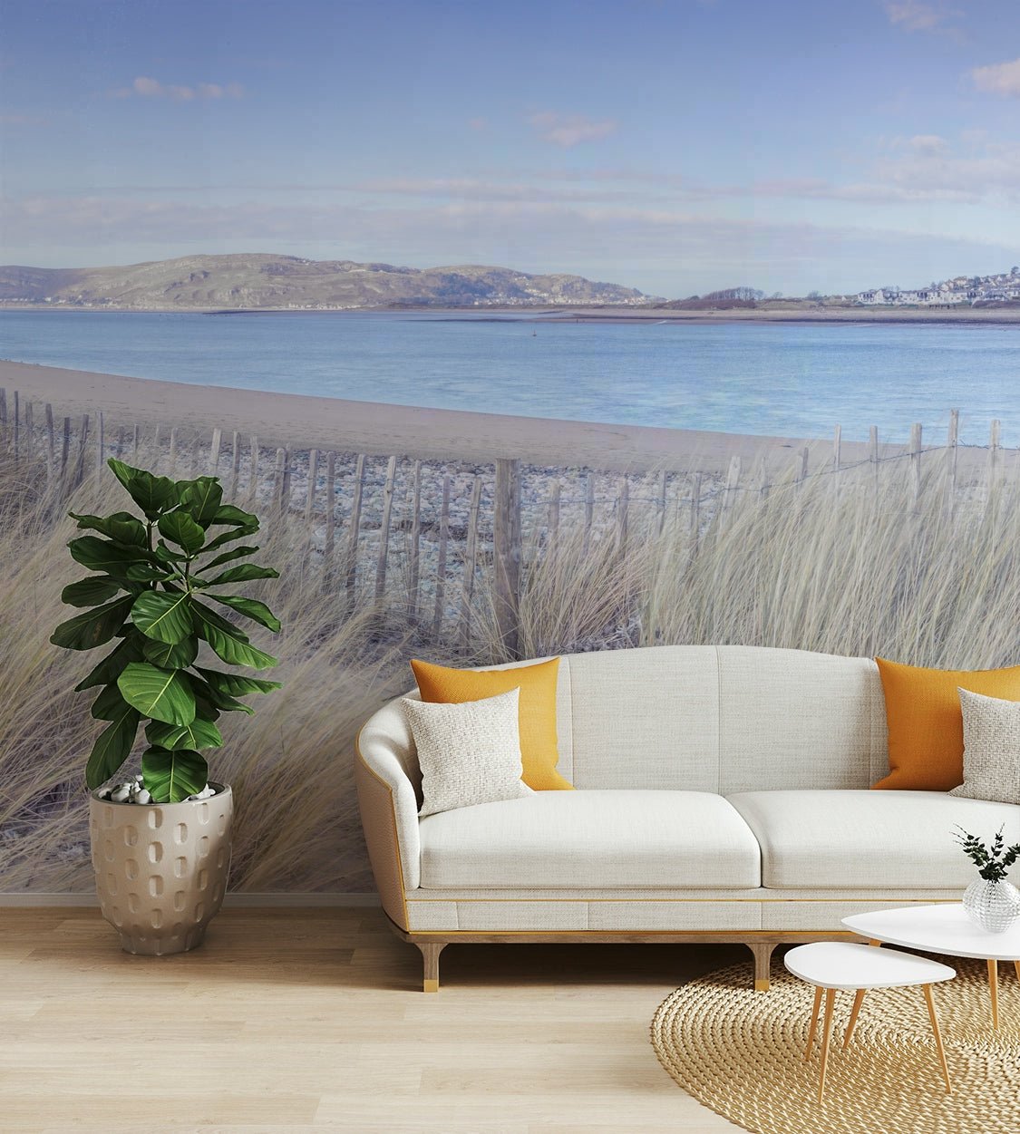 A close-up of the delicate sand and rugged cliffs.

