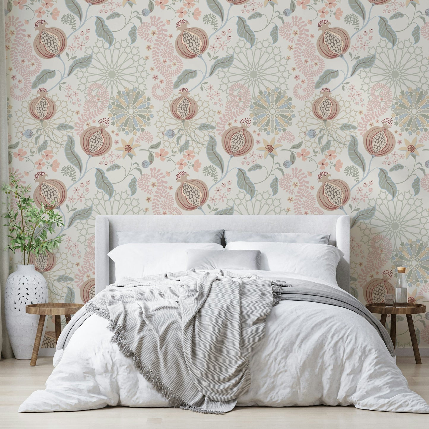 The design has a beautiful, elegant look.

